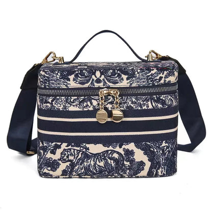 Custom Name Wedding Gifts Vanity Case Bag Crossbody Cosmetics Personalised Bridesmaid Make Up Bag Bride Gifts Pink Canvas Bag